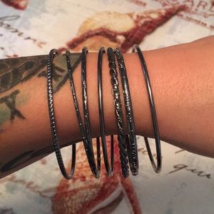 Bangle bracelet set